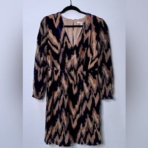 Harlyn size L v-neck dress, new with tags